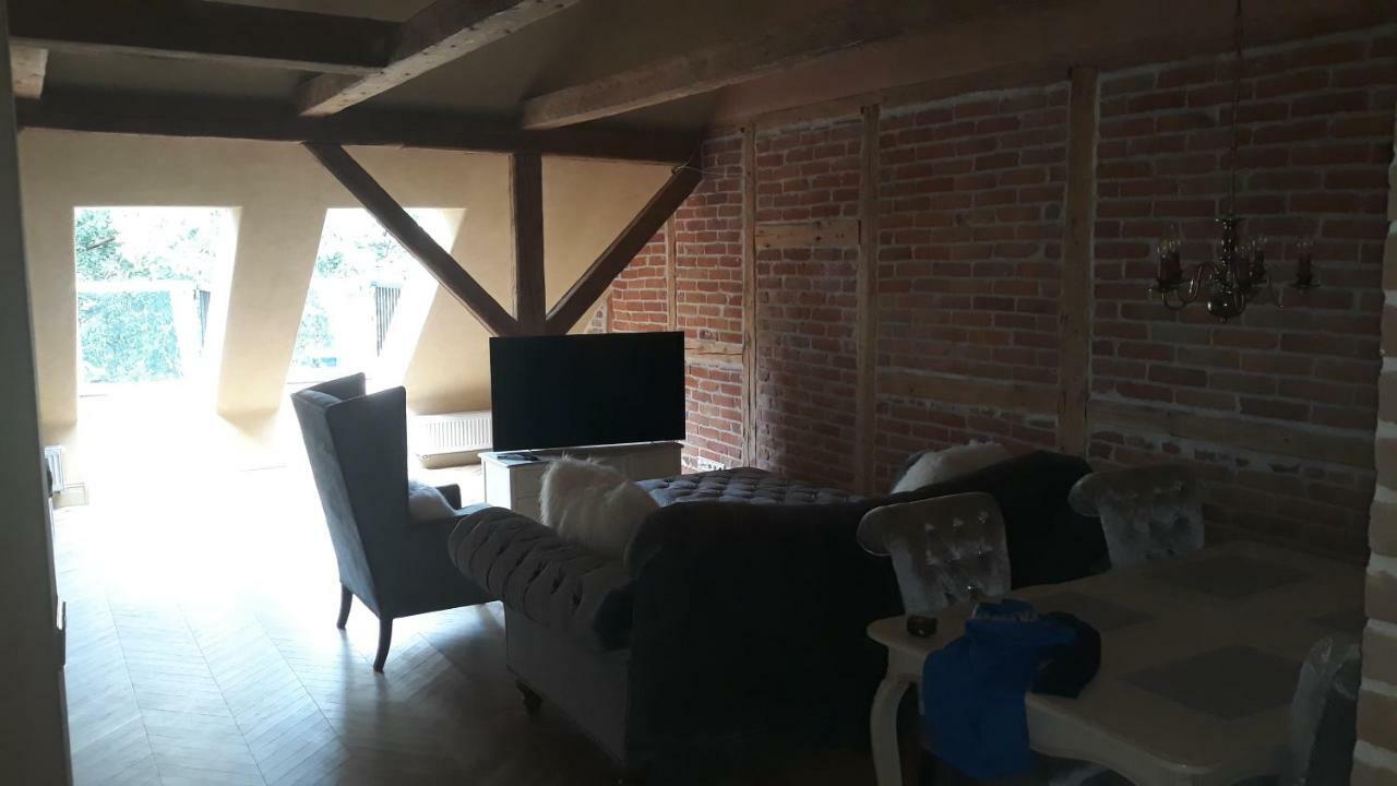 Vanalinna Apartement วิลยันดี ภายนอก รูปภาพ